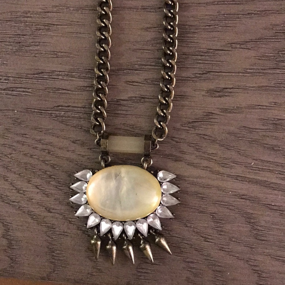 Jewled necklace
